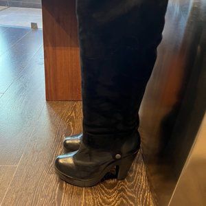 Gorgeous, excellent condition Gorgeous, excellent condition Ro Boots. Like new.